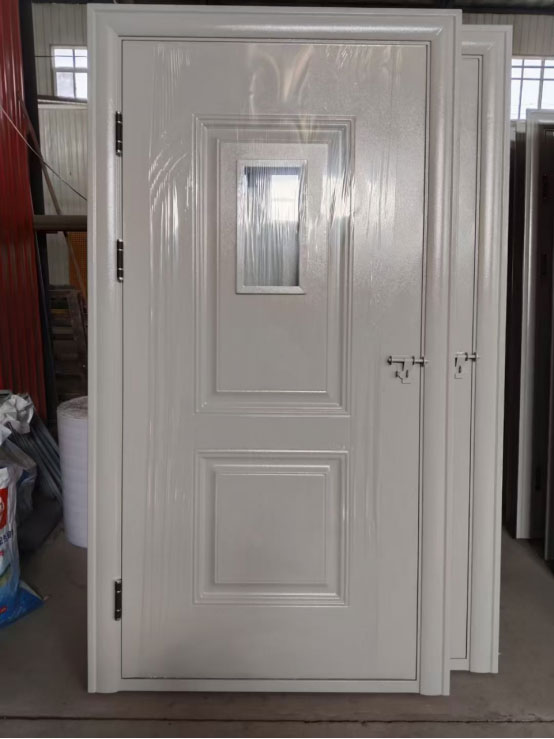 温宿学校教室门