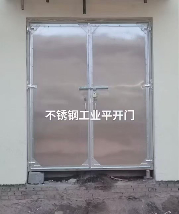 不锈钢温宿工业平开门在现代工业场景中的应用实践