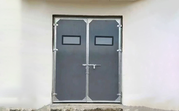 温宿工业门在高温作业区域的运行表现